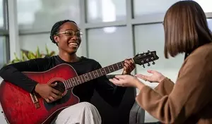 What can music therapy do? A clear explanation of its principles, indications, and common questions.