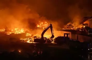 Impacto del Turismo en Espacios Naturales: El Incendio de Tarifa como Alerta