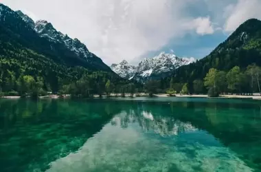 Los Lagos del Mundo: Amenazados por el Cambio Climático y la Actividad Humana