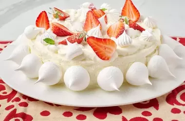 Meringata alle fragole