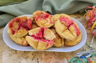 Scroccafusi Marchigiani: Dolce Tradizionale di Carnevale