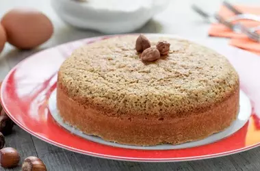 Il Segreto del Dolce Piemontese Senza Farina: Squisita Semplicità in Tre Ingredienti