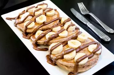 Pancake alla Nutella e banana: una dolce merenda per la felicità dei più piccoli