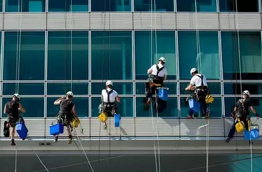 Die Professionelle Gebäudereinigung in Deutschland: Ein Zukunftssektor zwischen Wachstum