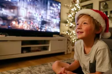 Películas Navideñas Educativas: Recomendaciones de una Neuroeducadora para Disfrutar en Familia