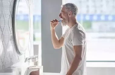 Connessione Sorprendente: La Salute Orale e il Benessere Maschile