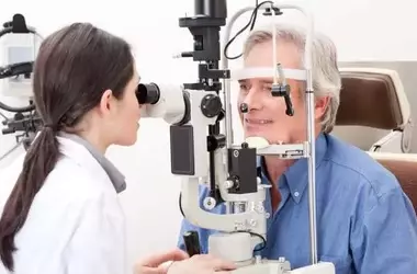 Presbiopia e il Suo Impatto sul Rischio di Demenza: Una Prospettiva Approfondita