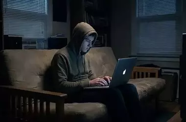 Social Chatbots Linked to Higher Psychological Distress, Study Reveals