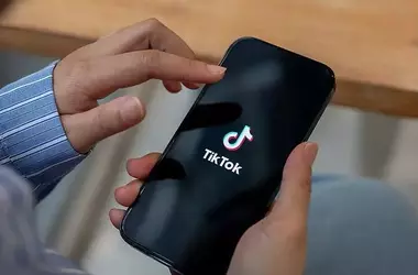 Interactive Short Video Use Linked to Altered Attention and Brain Connectivity