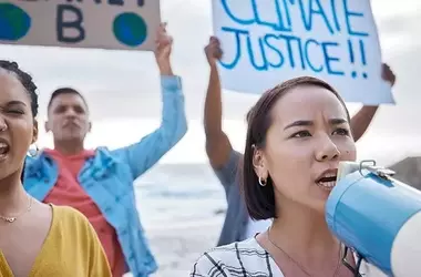 The Interplay of Activism and Personality: A Longitudinal Study on Environmental Engagement