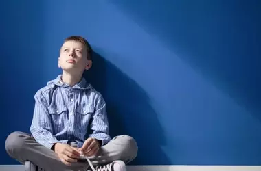 The Intricacies of Delayed Emotional Responses