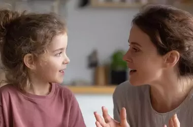 La Verdad Inc￳moda: ﾿Cu￡ndo los Ni￱os Deben Aprender a Decir una "Mentira Protectora"?