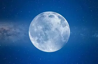 The Fading Lunar Rhythm: How Artificial Light Disrupts Our Internal Clocks