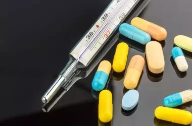 How Fever-Reducing Medications Work: A Scientific and Physiological Overview