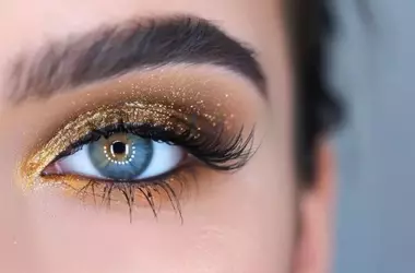 I pericoli nascosti del trucco per gli occhi: una guida completa
