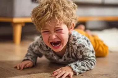 Frases clave para madres durante las rabietas infantiles: mantener la calma y fortalecer el vínculo