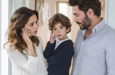 La Influencia Oculta: Conversaciones de Adultos y el Desarrollo Emocional Infantil