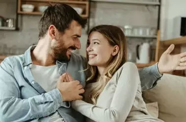 Financial Alignment in Relationships Impacts Men's Job Satisfaction