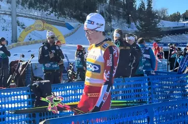 Sci di fondo: Klaebo trionfa nella sprint controversa di Lahti, Pellegrino eliminato prematuramente