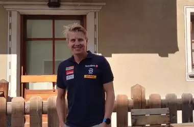 Il Ritorno Trionfale di Simen Hegstad Krüger in Coppa del Mondo a Oslo-Holmenkollen