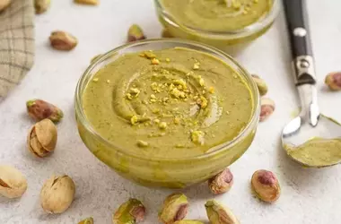 Crema al Pistacchio Fatta in Casa: Un'Esperienza di Sapore Incomparabile
