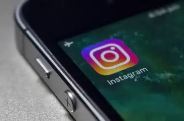 Understanding the Link Between Narcissism, Celebrity Worship, and Problematic Instagram Use