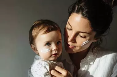 Cuidado Esencial de la Piel del Bebé: Guía para Padres