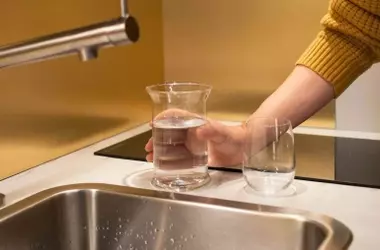 Niveles de Nitratos en Agua Potable en España: Un Riesgo Sanitario Ignorado por la Legislación Actual