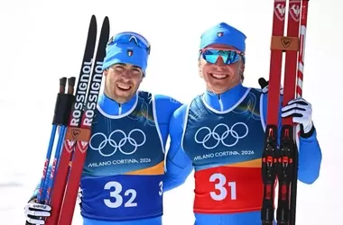 Klaebo trionfa nella 10 km a Lake Placid sotto la tormenta, Pellegrino e Barp brillano