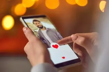 The Power of Narrative: Crafting Engaging Dating Profiles