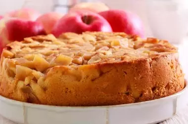 La Torta di Mele Invisibile: Un Dolce Leggero e Delicato