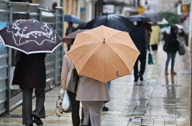Pronóstico meteorológico de España: Fuertes tormentas en Canarias y vientos intensos en la Península