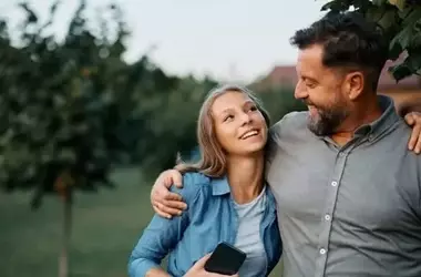 Parental Mental Well-being Impacts Teenagers' Screen Time and Physical Activity