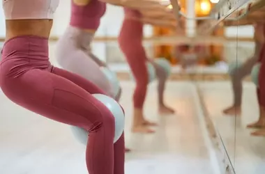 Barre Workout Benefits and How It Builds Strength