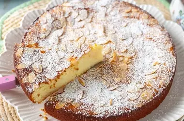 Deliziosa Torta delle Monache Senza Glutine: Ricetta Facile e Gustosa