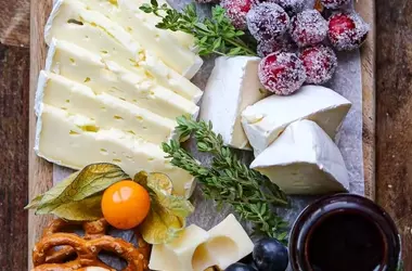 Kleine Käseplatte: Einfach und Ansprechend