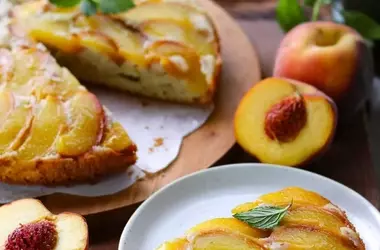 Ein köstlicher Pfirsichkuchen für die Sommerzeit