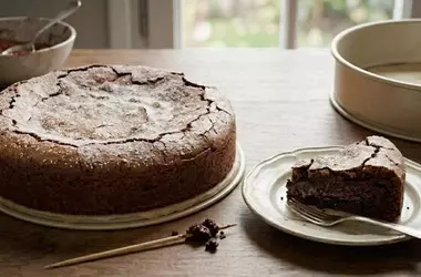 La Torta Tenerina al Cioccolato della Nonna: Un Capolavoro di Morbidezza e Sapore