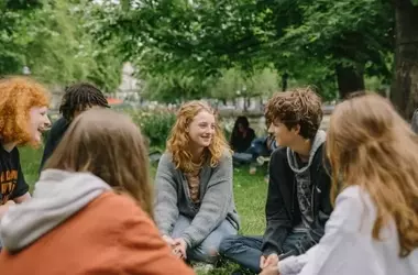 Greystones: Una Comunidad que Prioriza la Infancia sin Pantallas