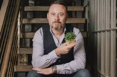 Mikrogrün & Essbare Blüten: Kulinarische Renaissance von Flavour Fields