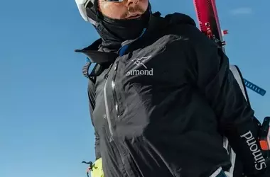 Mathéo Jacquemoud Conclude la Travesata delle Alpi in 19 Giorni: Un'Impresa Senza Precedenti