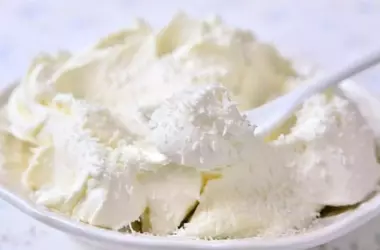 Crema di Cocco Vellutata: Il Segreto per una Colomba Pasquale Insuperabile