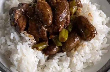 Exotische Hausmannskost: Geschmorte Innereien nach balinesischer Art mit Kecap Manis