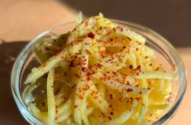 Exotischer Mangosalat: Die ideale Beilage für Grillabende