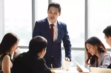 How Perception of Social Standing and Materialism Influence Political Engagement