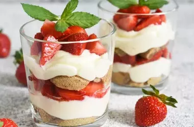 Tiramisù alle Fragole: Una Rivoluzione nel Gusto Tradizionale