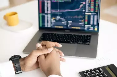 Jim Cramer Sees Buying Opportunity in Vita Coco Amidst Market Pullback