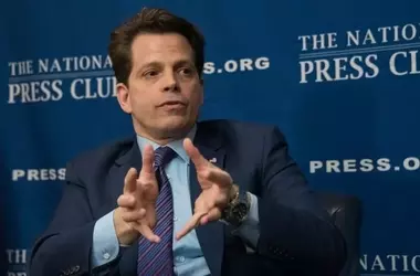 Scaramucci Reflects on Missed Amazon Opportunity and Foresees AI's Transformative Power
