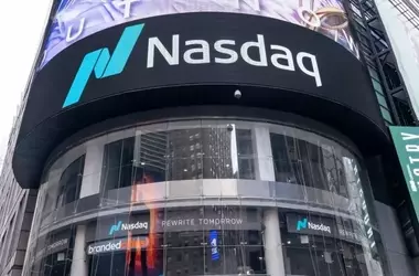 Nasdaq 100's Ten-Day Surge: Historical Insights into Tech Market Rallies