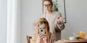 Establishing Robust Digital Boundaries: Cultivating Healthy Online Habits